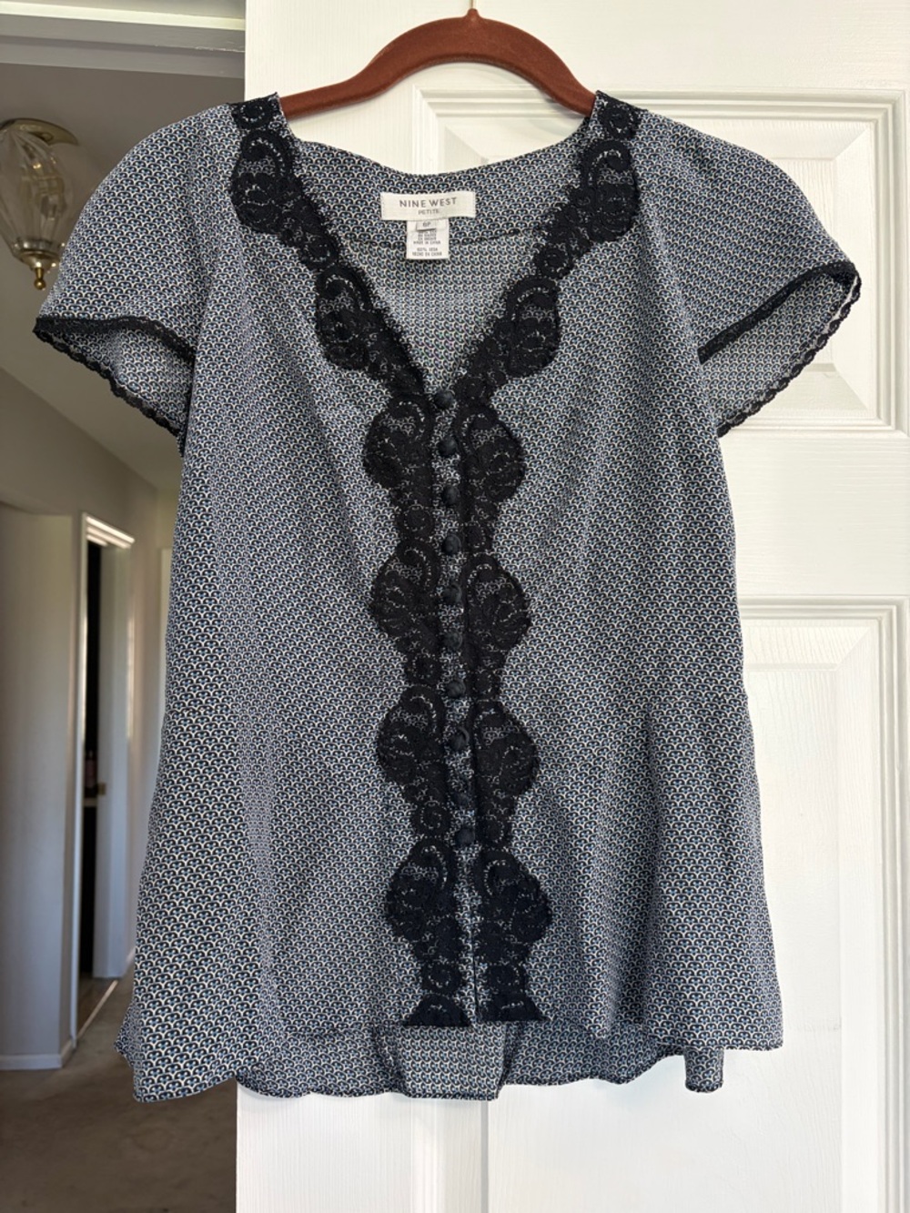 Vintage 90s 100% silk dress Lace-Trim Short Sleeve Blouse with lace detail